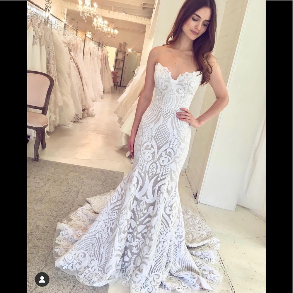 Brand new never worn Wedding dress by Hayley Paige